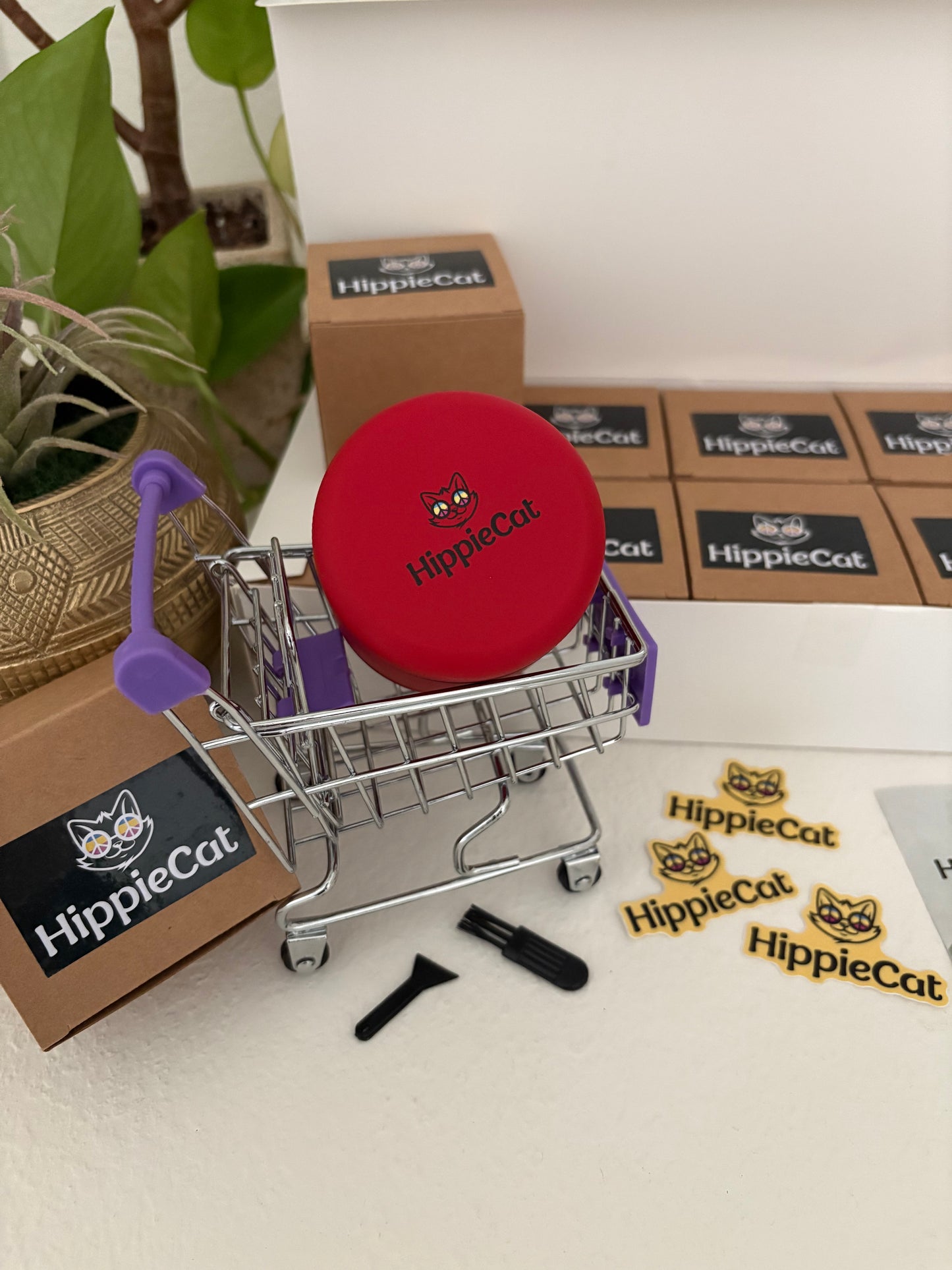 NEW - HippieCat Grinder - Red