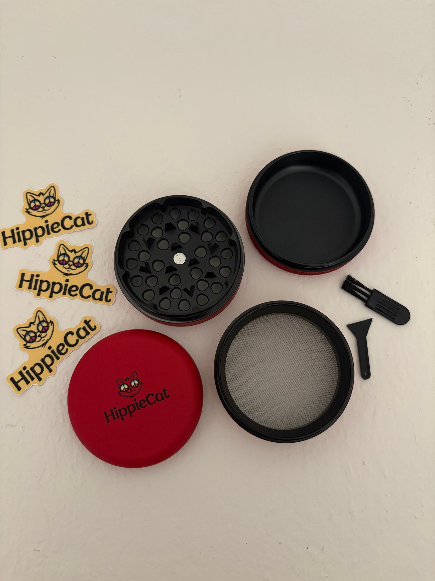 NEW - HippieCat Grinder - Red